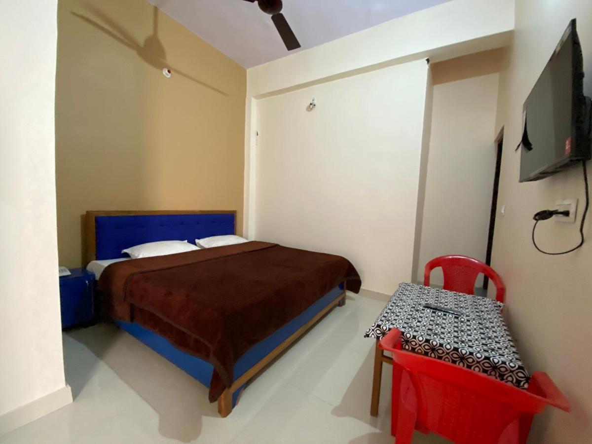 Kanara Hotel Bhimtal Bagian luar foto
