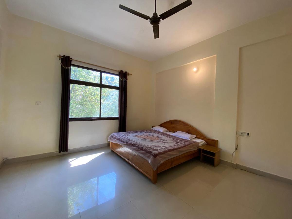 Kanara Hotel Bhimtal Bagian luar foto