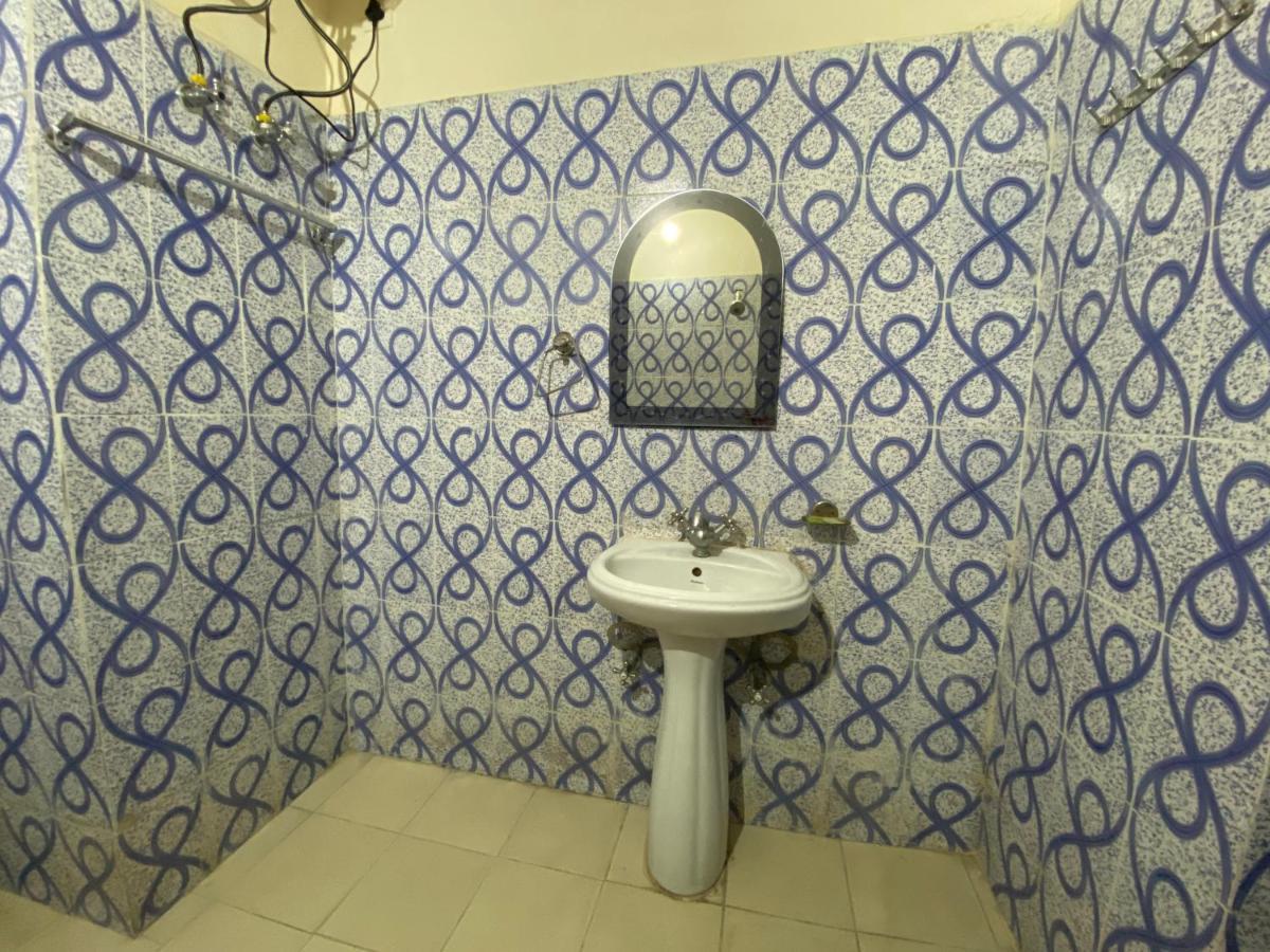 Kanara Hotel Bhimtal Bagian luar foto
