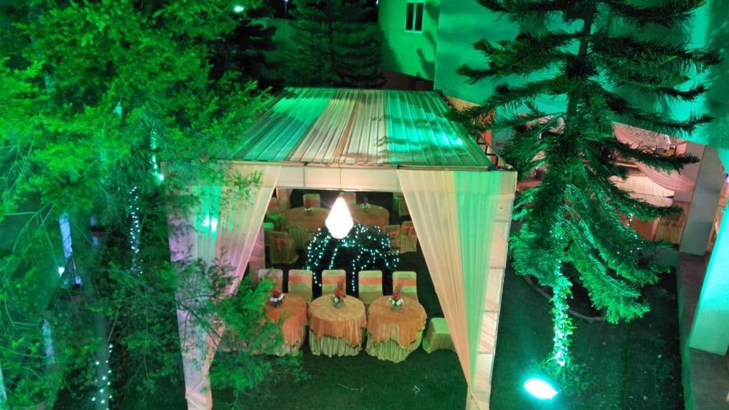 Kanara Hotel Bhimtal Bagian luar foto