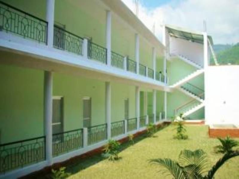 Kanara Hotel Bhimtal Bagian luar foto